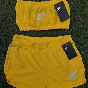 Nike two piece🤍